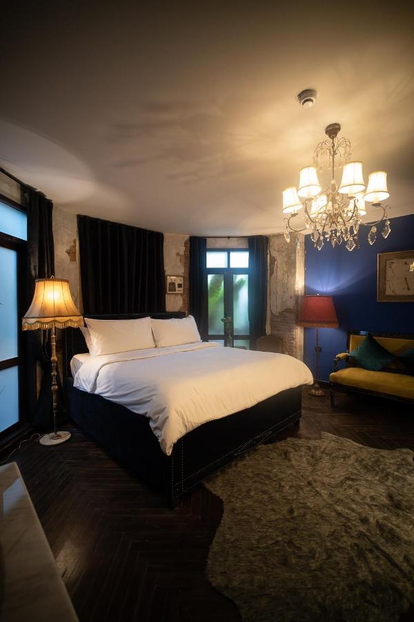 Baan Tuk Din Hotel Банкок Екстериор снимка