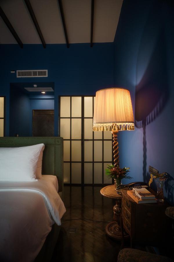 Baan Tuk Din Hotel Банкок Екстериор снимка
