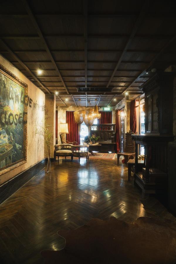 Baan Tuk Din Hotel Банкок Екстериор снимка
